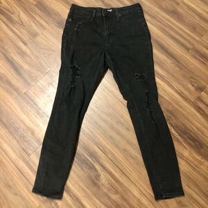 Universal Thread Black Distressed High Rise Jegging